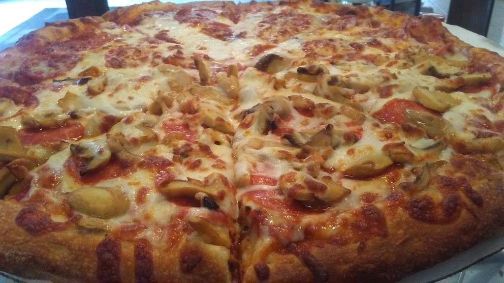 Roma Village | restaurant | 4000-4008 N Van Dyke Rd, Imlay City, MI 48444, USA | 8107212107 OR +1 810-721-2107