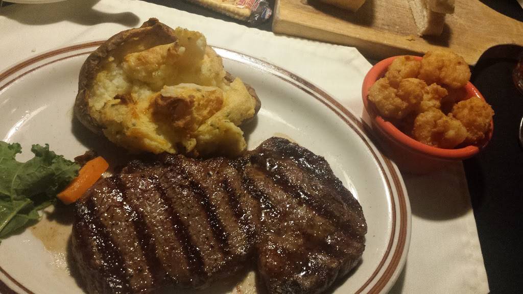 Brass Lantern Steak House | restaurant | 515 Spring Branch Rd, Dunn, NC 28334, USA | 9108926309 OR +1 910-892-6309