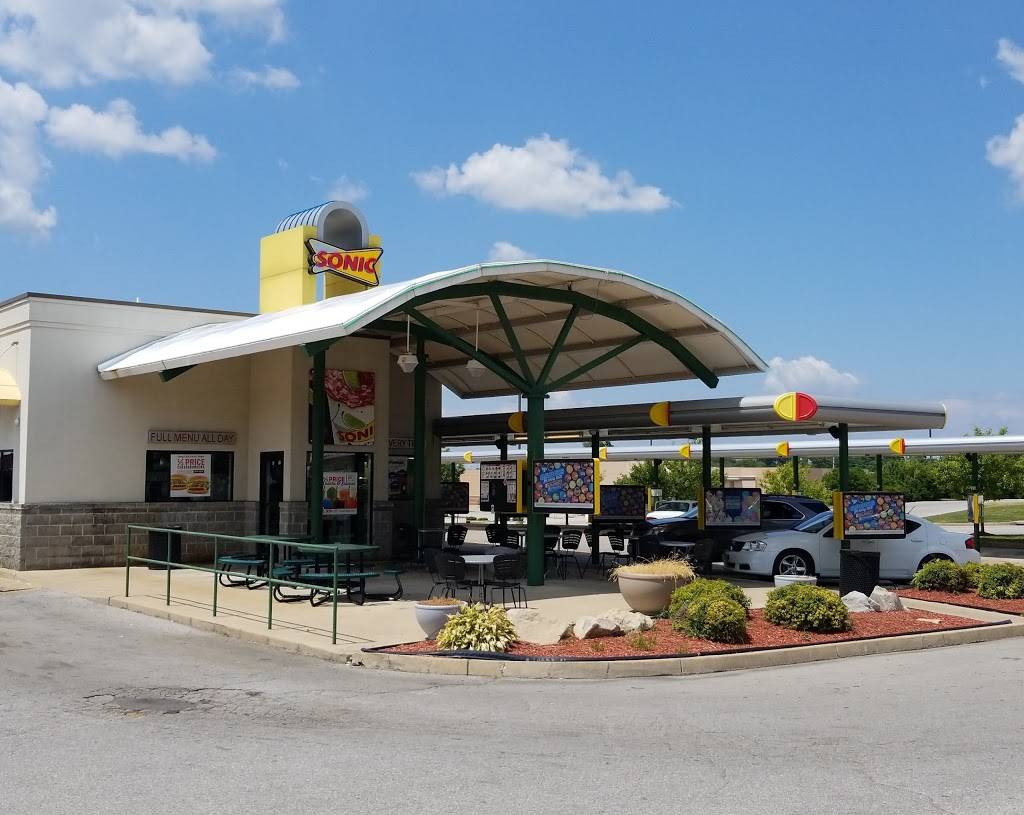 Sonic Drive-In | restaurant | 8431 Lucas and Hunt Rd, St. Louis, MO 63136, USA | 3143823031 OR +1 314-382-3031