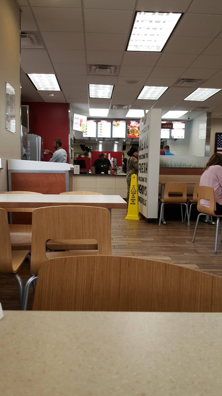 Wendys | restaurant | 749 W Oglethorpe Hwy, Hinesville, GA 31313, USA | 9124482575 OR +1 912-448-2575