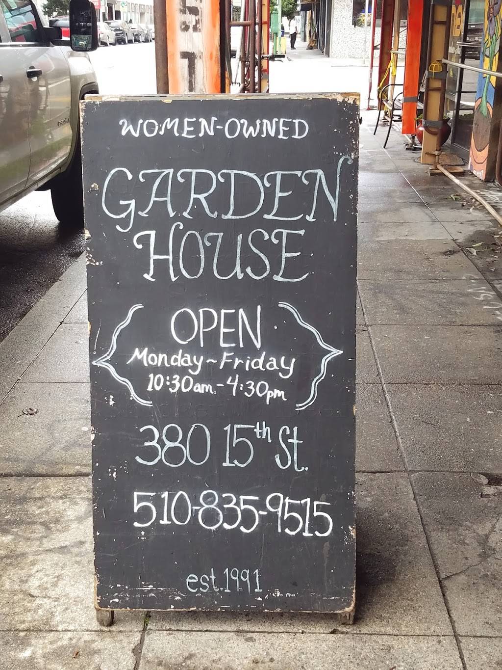 Garden House | restaurant | 380 15th St, Oakland, CA 94612, USA | 5108359515 OR +1 510-835-9515