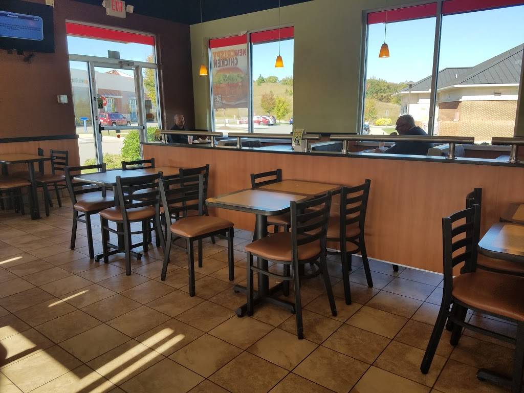Burger King | restaurant | 161 Pikeview Dr, Midlothian, VA 23113, USA | 8043793647 OR +1 804-379-3647