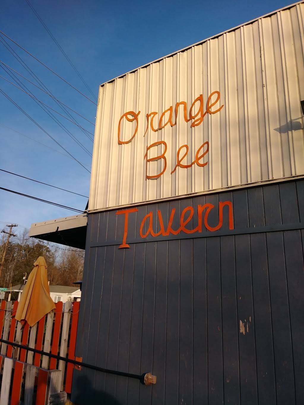 Orange Bee Tavern | restaurant | 5903 Chapman Hwy, Knoxville, TN 37920, USA | 8655739902 OR +1 865-573-9902