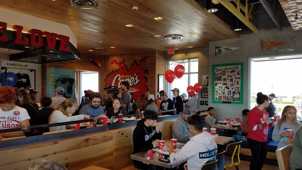 Raising Canes Chicken Fingers | meal takeaway | 100 North Farm to Market 548, Forney, TX 75126, USA | 9725525512 OR +1 972-552-5512