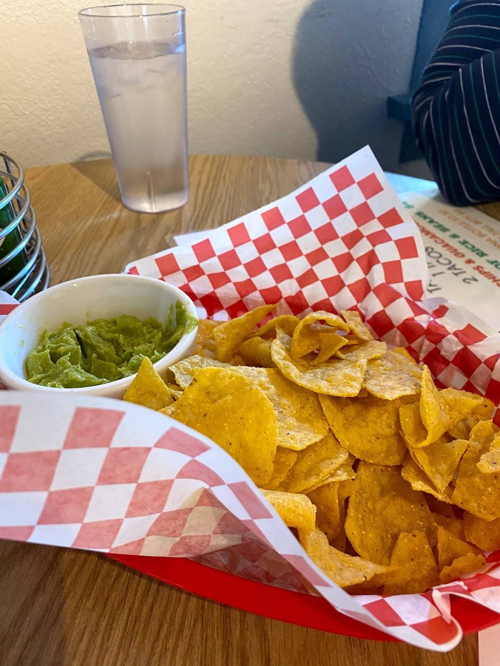 The Rex | restaurant | 19271 Best Rd, Mt Vernon, WA 98273, USA | 3604665522 OR +1 360-466-5522