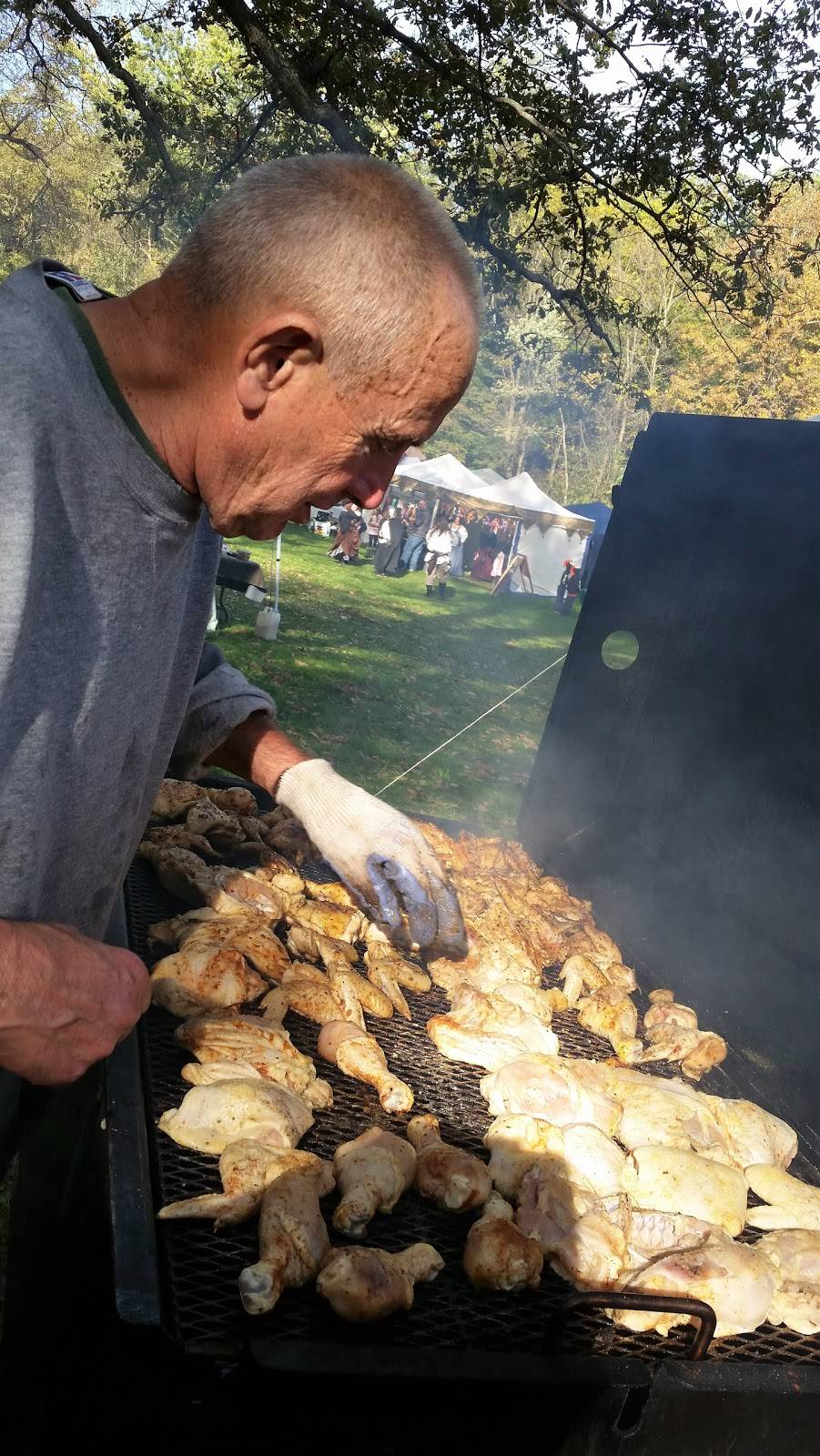 Heavenly Smoked Roasters Restaurant & Catering | restaurant | S2273 Timothy Ln, Baraboo, WI 53913, USA | 6084323719 OR +1 608-432-3719