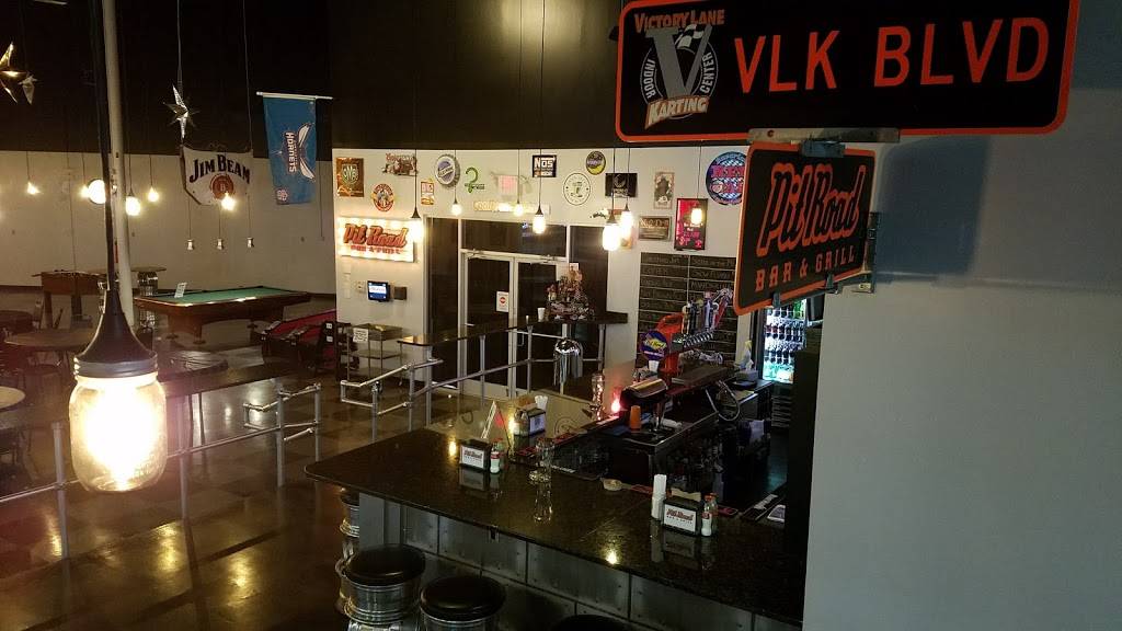 Pit Road Bar & Grill | restaurant | 2330 Tipton Dr Suite 200, Charlotte, NC 28206, USA | 9808759309 OR +1 980-875-9309