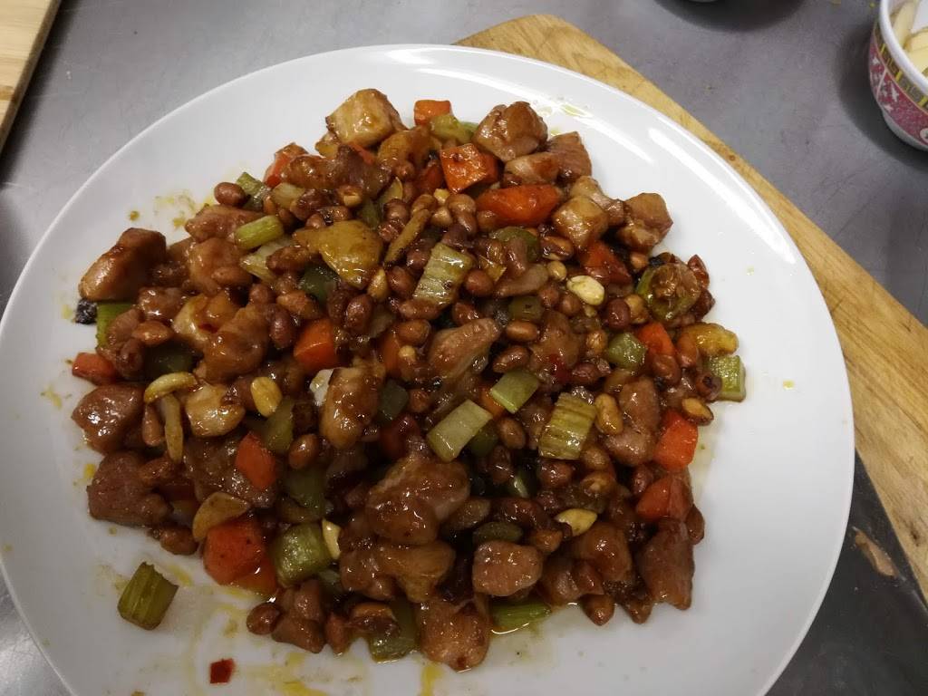 Yummi Noodle | restaurant | 160 Elm St, Westfield, MA 01085, USA | 4135795935 OR +1 413-579-5935