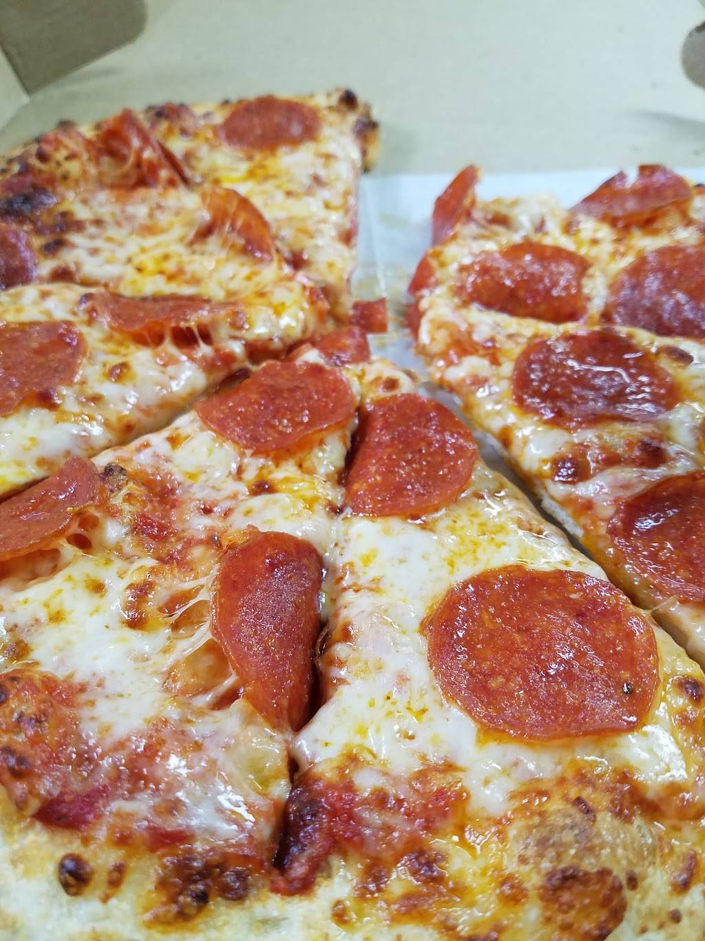 Foxs Pizza Den | restaurant | 10858 US-422, Shelocta, PA 15774, USA | 7243543698 OR +1 724-354-3698