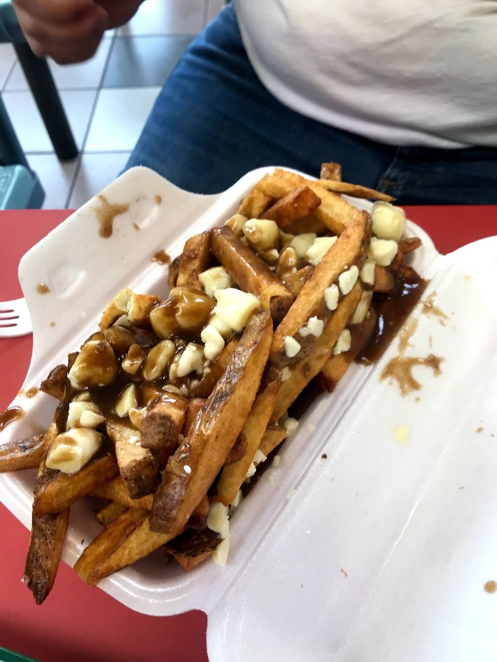 Retro Burger | restaurant | 1684 Danforth Ave, Toronto, ON M4C 1H6, Canada | 6473467771 OR +1 647-346-7771