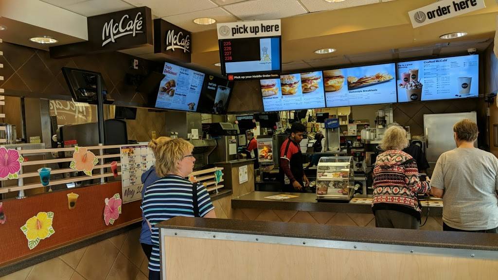 McDonalds | cafe | 200 Beck Rd, Walled Lake, MI 48390, USA | 2486695887 OR +1 248-669-5887