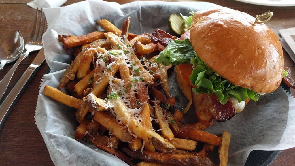 The Jericho Café & Tavern | cafe | 30 VT-15, Jericho, VT 05465, USA | 8028992223 OR +1 802-899-2223