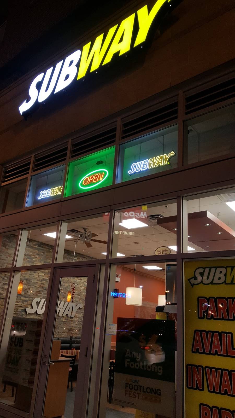 Subway | restaurant | 749 E 47th St, Chicago, IL 60653, USA | 7738558799 OR +1 773-855-8799
