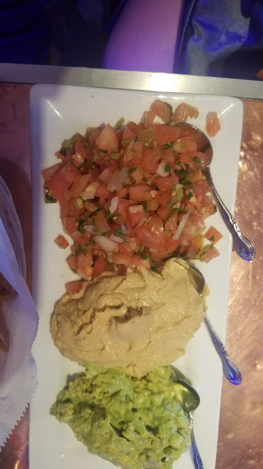 Stone Creek Bar and Lounge | restaurant | 140 E 27th St, New York, NY 10016, USA | 2125321037 OR +1 212-532-1037