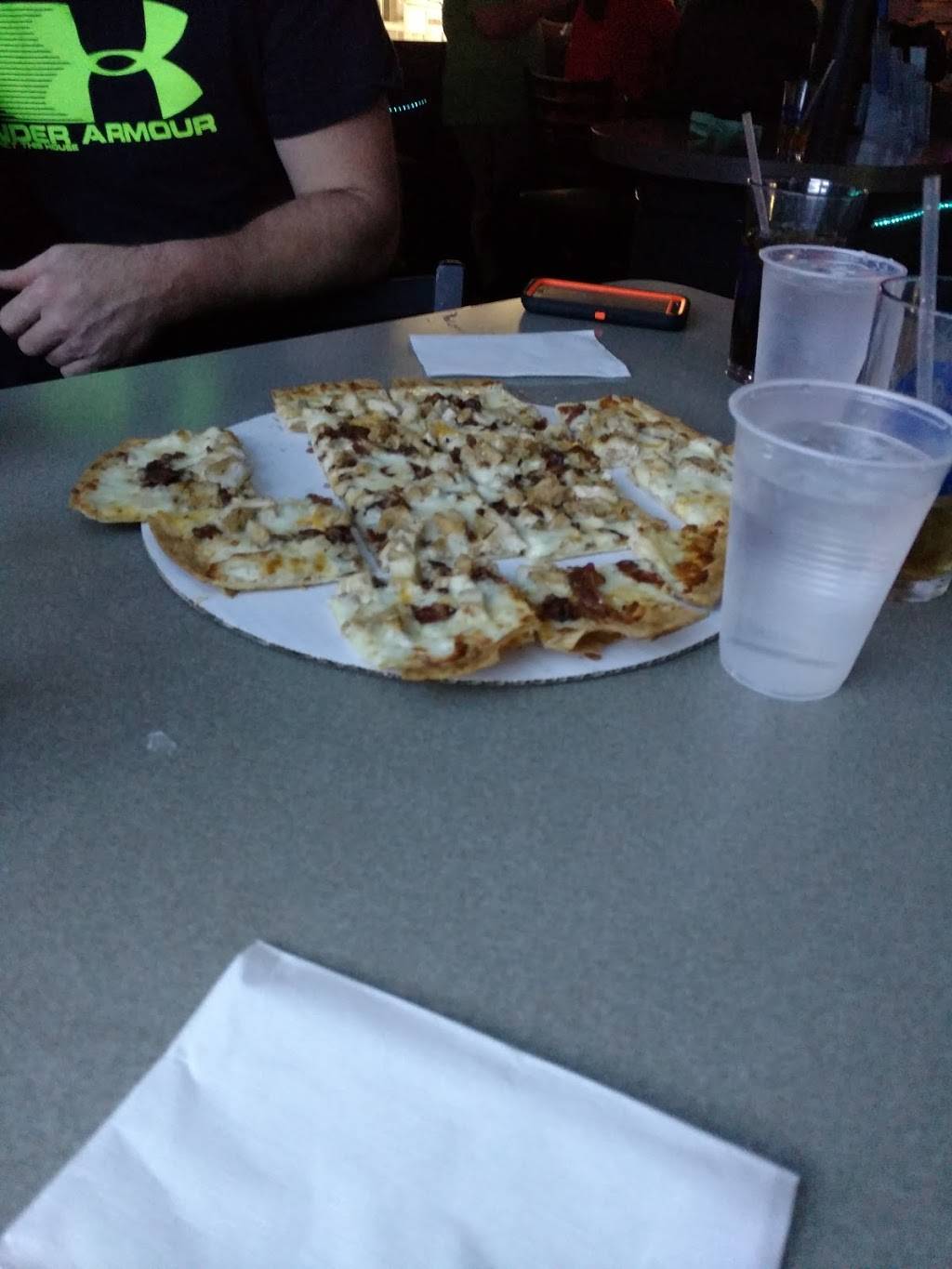 Watering Hole | restaurant | 2107 Velp Ave, Green Bay, WI 54303, USA | 9204340805 OR +1 920-434-0805