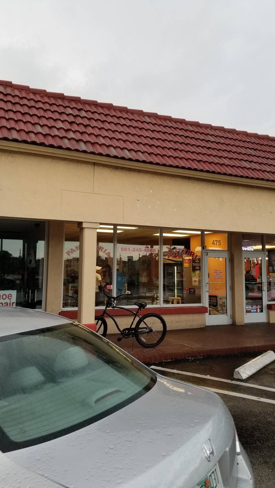 Panaderia Y Pasteleria Ahtziri | restaurant | 475 NE 20th St, Boca Raton, FL 33431, USA | 5612454866 OR +1 561-245-4866