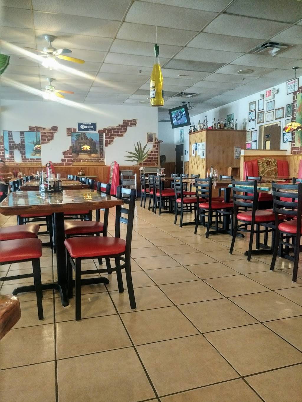 El Maguey Mexican Restauraunt | restaurant | 6125 Ronald Reagan Dr, Lake St Louis, MO 63367, USA | 6365617222 OR +1 636-561-7222