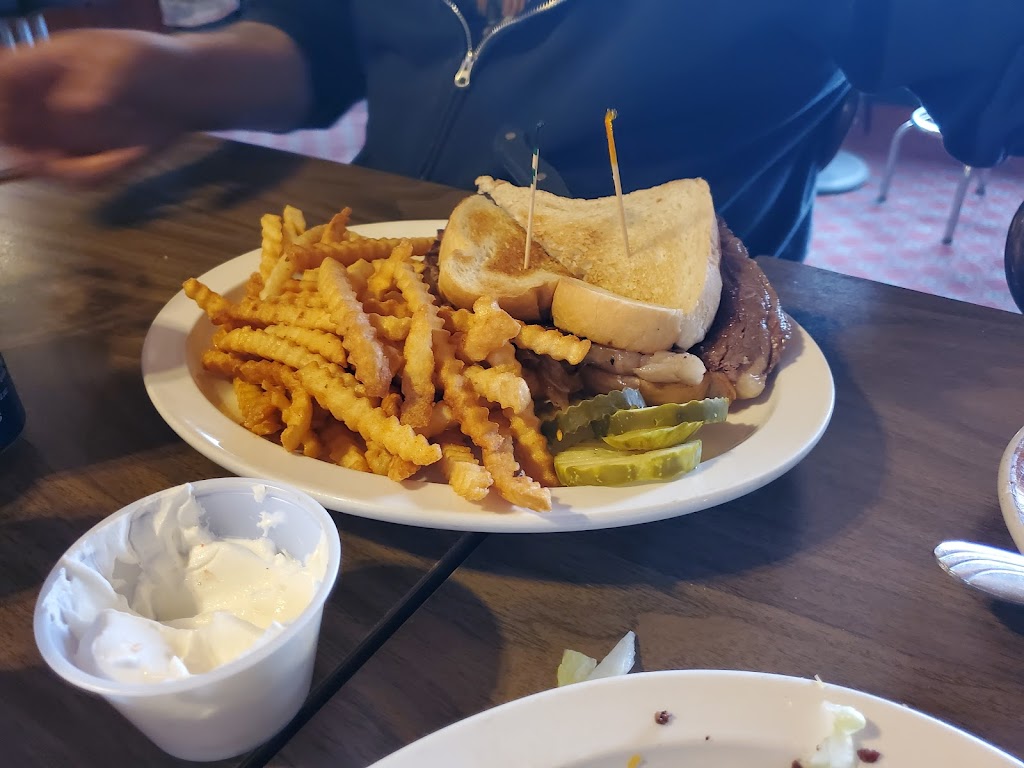 Fireside Inn | restaurant | 415 Meadow Dr, McGregor, MN 55760, USA | 2187683818 OR +1 218-768-3818