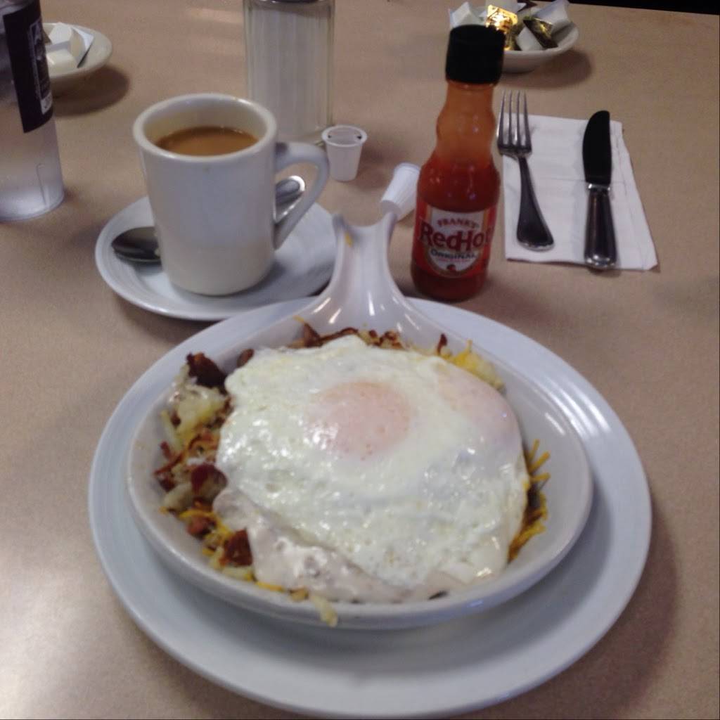 American Table Family Restaurant | restaurant | 7300 Secor Rd, Lambertville, MI 48144, USA | 7348546950 OR +1 734-854-6950