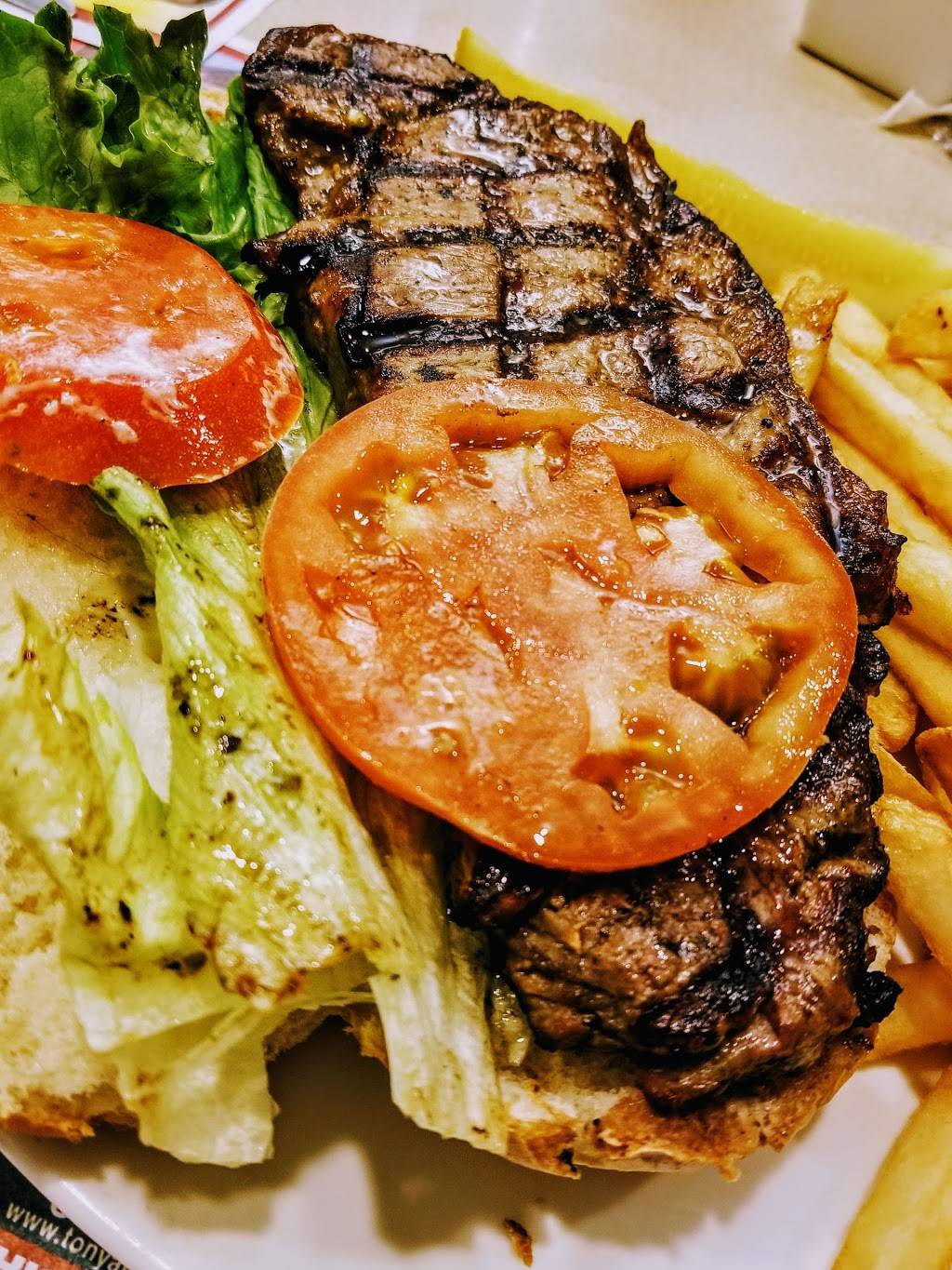 Crossroads Family Restaurant | restaurant | 4643 Pottsville Pike, Reading, PA 19605, USA | 6109269002 OR +1 610-926-9002