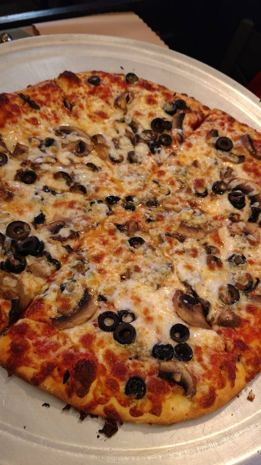 Pizza On The Plaza | restaurant | 365 Harry L Dr, Johnson City, NY 13790, USA | 6077980001 OR +1 607-798-0001