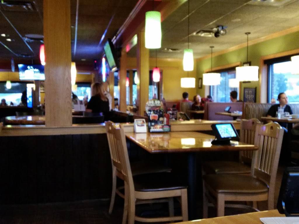 Applebees Grill + Bar | restaurant | 2810 Alexandria Pike, Highland Heights, KY 41076, USA | 8597812805 OR +1 859-781-2805