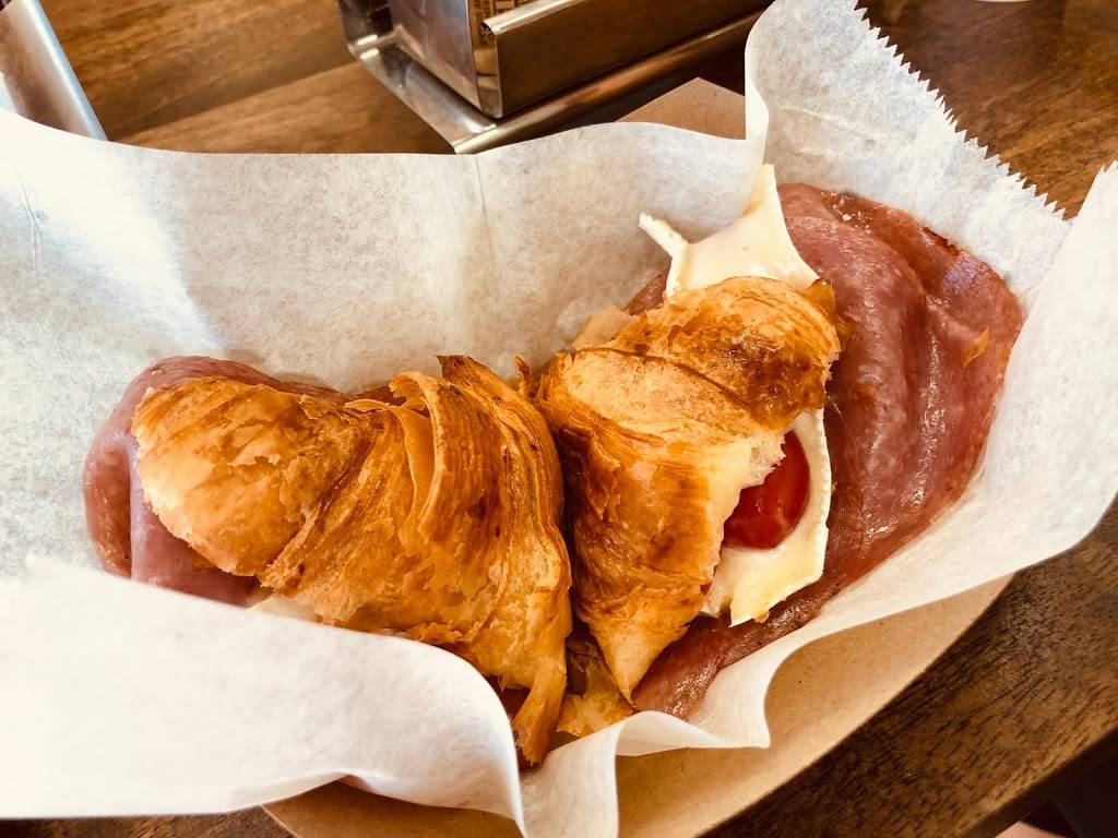 Buon Pane Italiano Bakery | bakery | 729 5th St, Miami Beach, FL 33139, USA | 3056468144 OR +1 305-646-8144