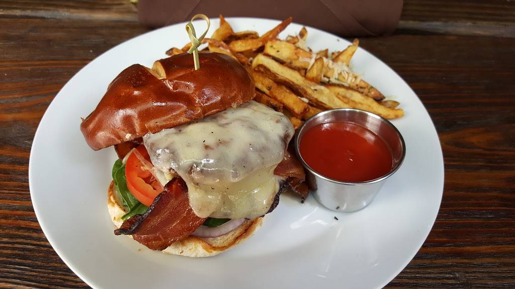 Establishment | night club | 1197 Peachtree St NE Suite 517, Atlanta, GA 30305, USA | 4043475291 OR +1 404-347-5291