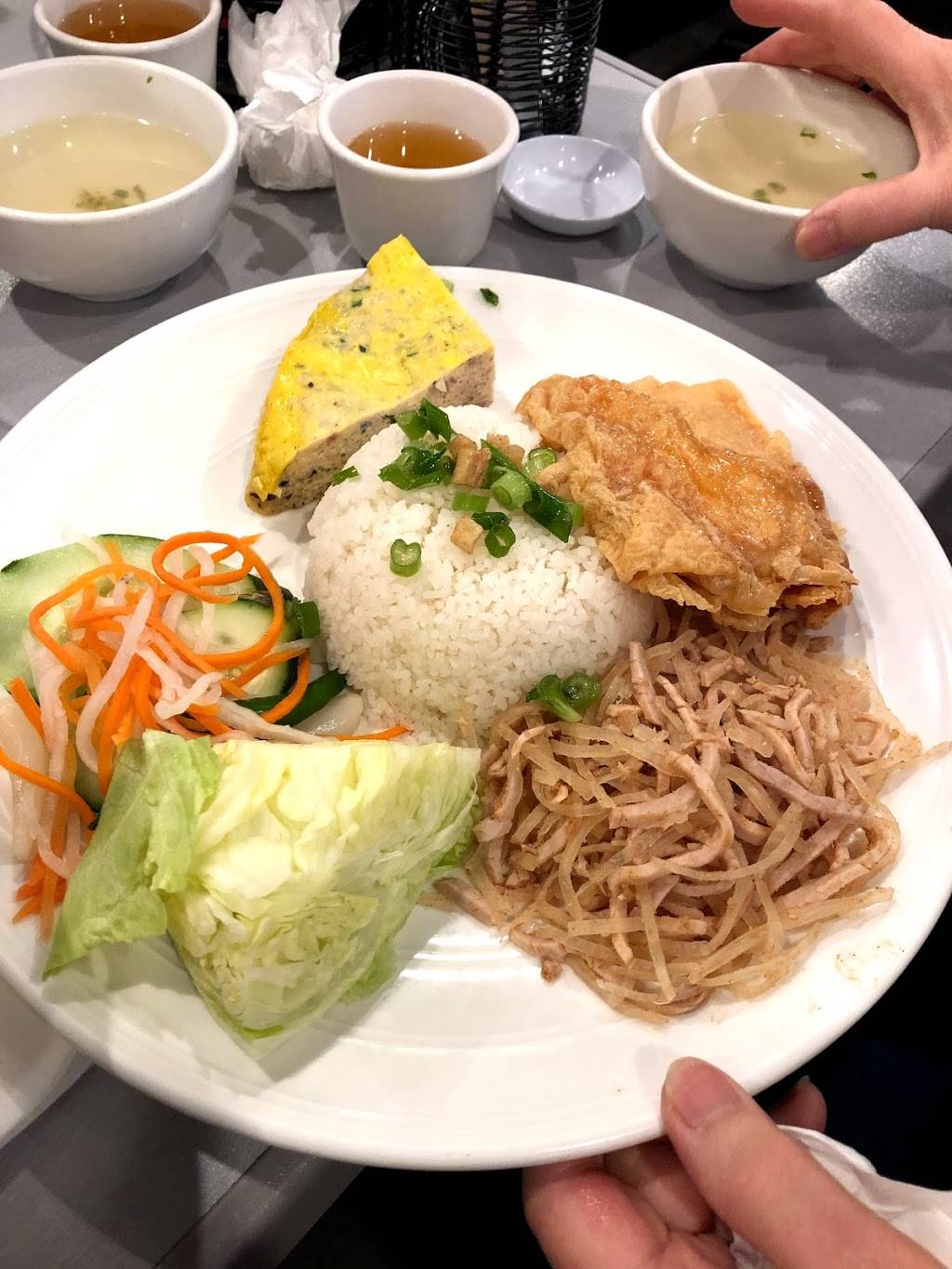 Cơm Tấm Thiên Hương | restaurant | 6835 Stockton Blvd #430, Sacramento, CA 95823, USA | 9164764258 OR +1 916-476-4258