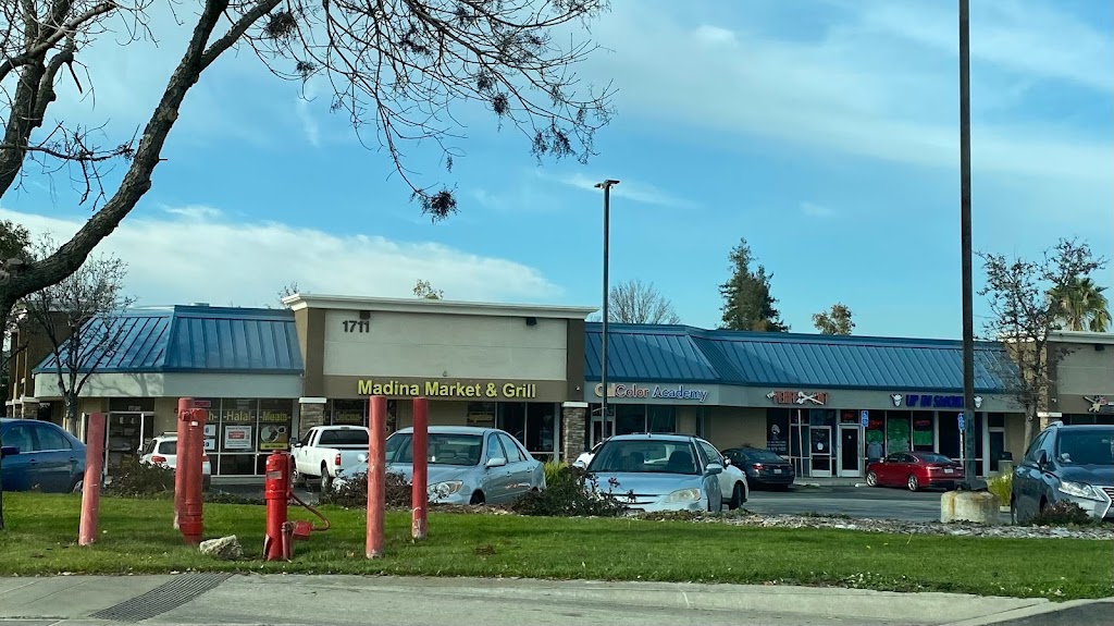 Madina Market & Grill | restaurant | 1711 Branham Ln a2, San Jose, CA 95118, USA | 4088097945 OR +1 408-809-7945