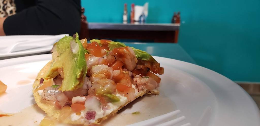 Las Labradas | restaurant | Local 19 y 20, Av de los Insurgentes 18137, Río Tijuana 3a. Etapa, Rio Tijuana 3ra Etapa, 22226 Tijuana, B.C., Mexico | 016646251736 OR +52 664 625 1736