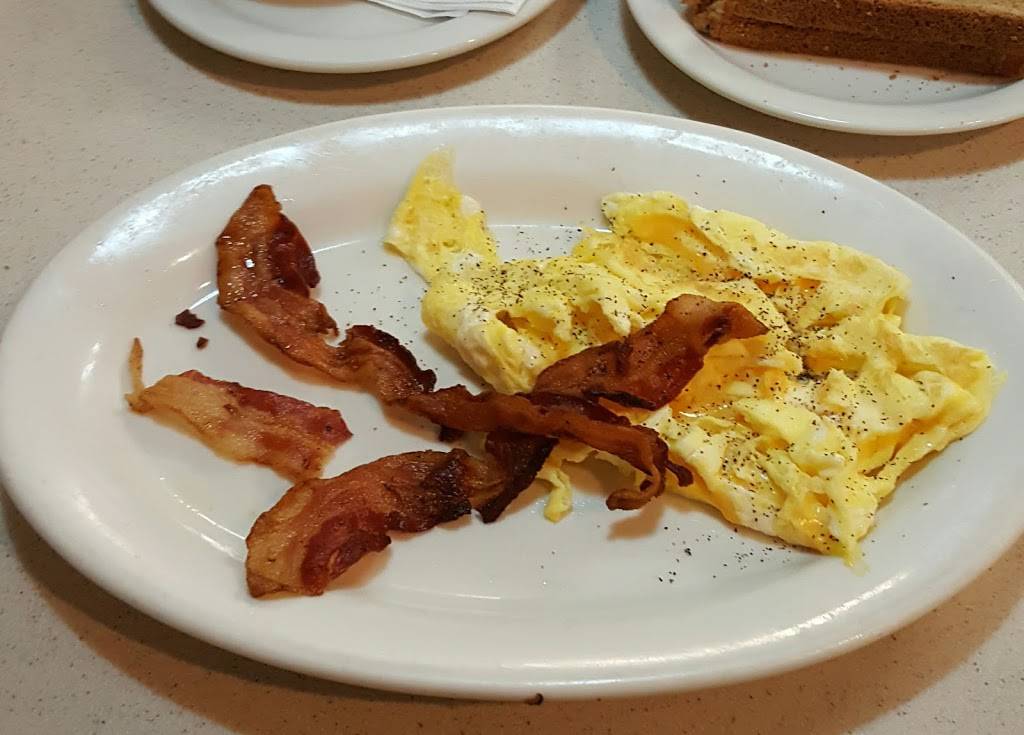 Platos Place | restaurant | 30090 Ford Rd, Garden City, MI 48135, USA | 7344256611 OR +1 734-425-6611