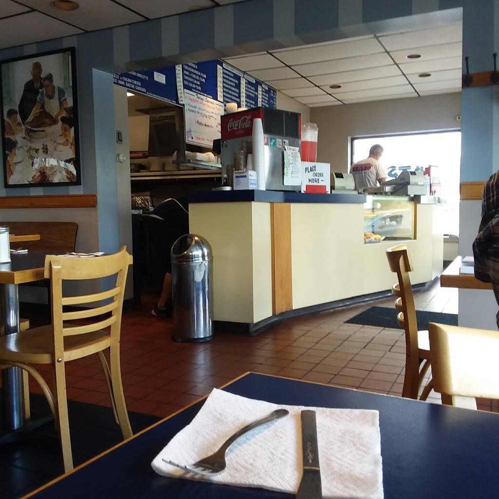 Eats Restaurant | restaurant | 1395 Fall River Ave, Seekonk, MA 02771, USA | 5083364384 OR +1 508-336-4384