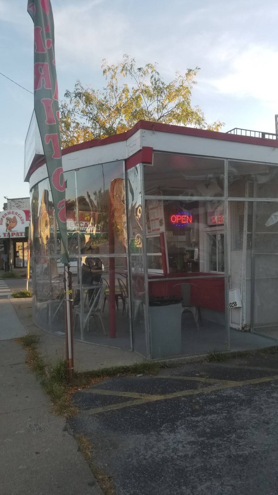 Tacos Castillo #1 | restaurant | 10258 S Ewing Ave, Chicago, IL 60617, USA | 3123859286 OR +1 312-385-9286