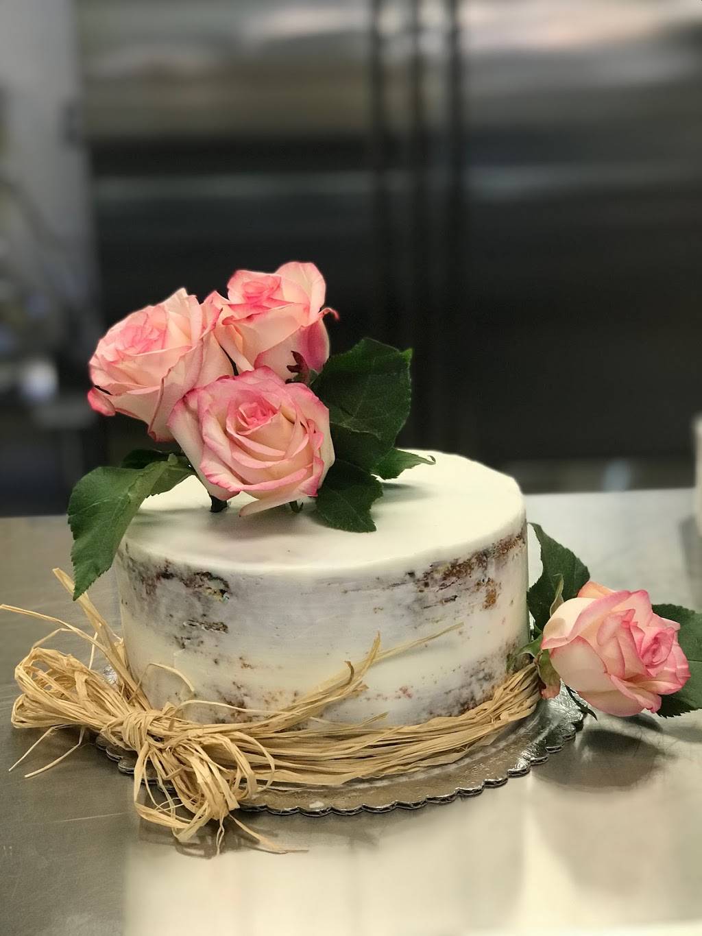 Our Sweet Lil Cakery | restaurant | 10501 E Seven Generations Way #131, Tucson, AZ 85747, USA | 5202881969 OR +1 520-288-1969