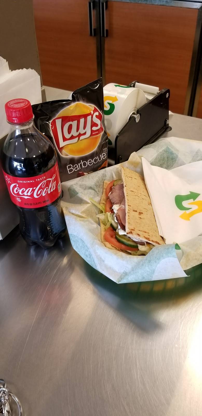 Subway | restaurant | 3310 Woodville Rd, Northwood, OH 43619, USA | 4196982866 OR +1 419-698-2866