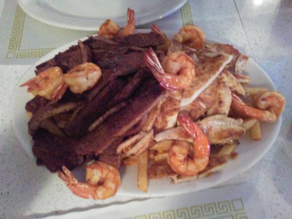 Huguitos Restaurant & Bar | restaurant | 19 White St, West Orange, NJ 07052, USA | 9737364121 OR +1 973-736-4121