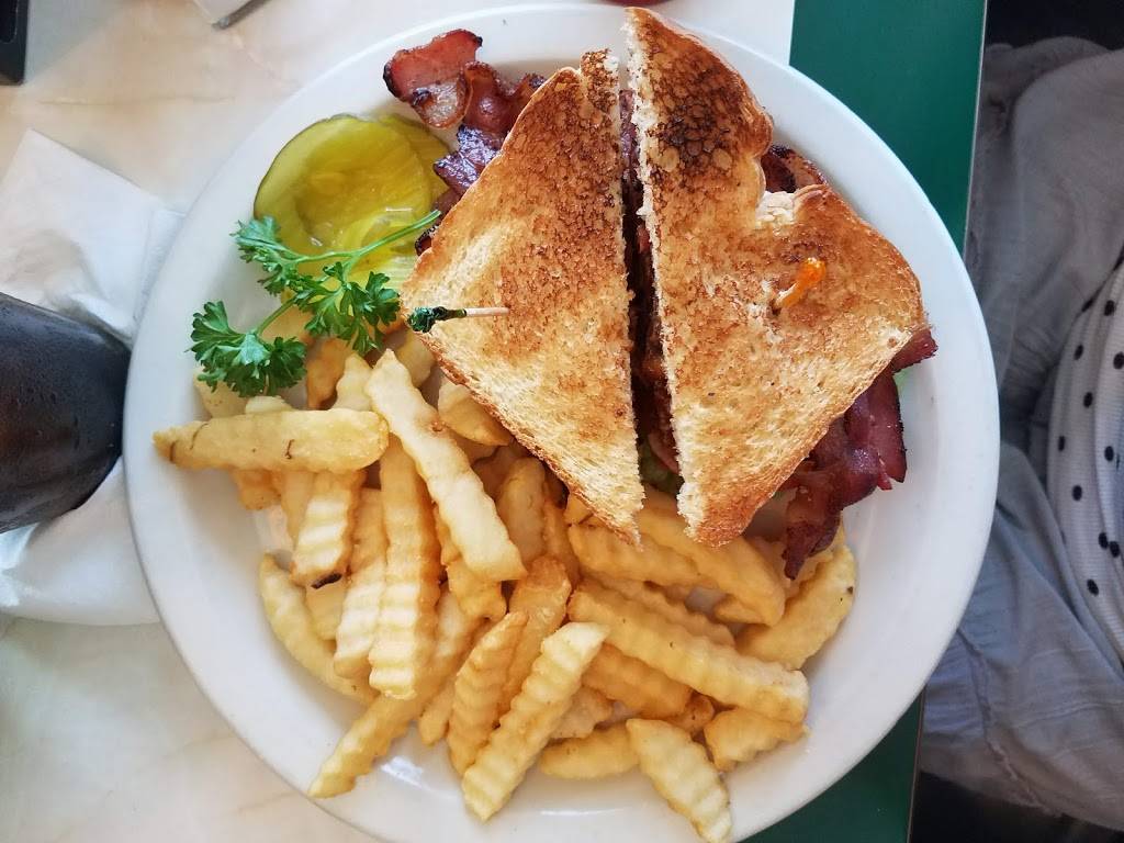 Skillet & Grill Inc | restaurant | 1801 W Division St, Arlington, TX 76012, USA | 8177958682 OR +1 817-795-8682