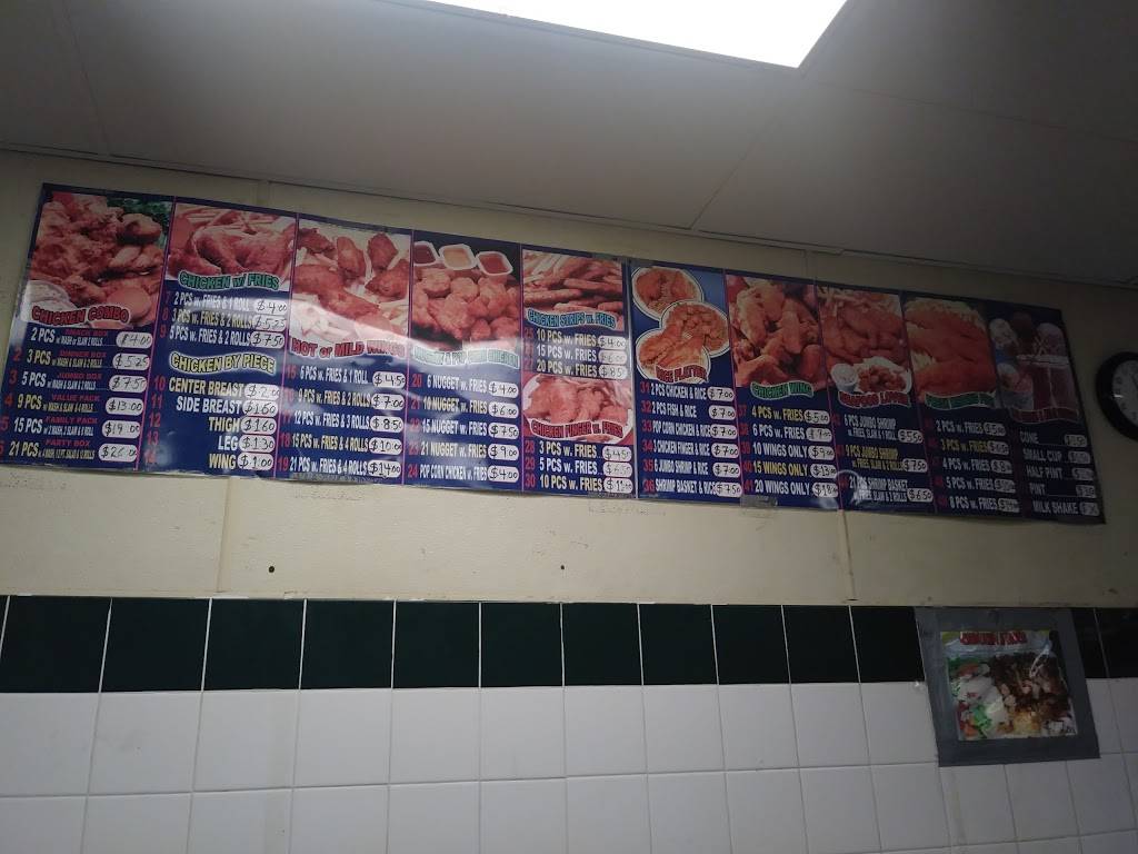 Crown Fried Chicken | restaurant | 323 W Marshall St, Norristown, PA 19401, USA | 6102773863 OR +1 610-277-3863