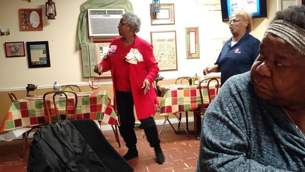 Ds Soul Food Cafe | restaurant | 58015 Main St, Plaquemine, LA 70764, USA | 2252387441 OR +1 225-238-7441