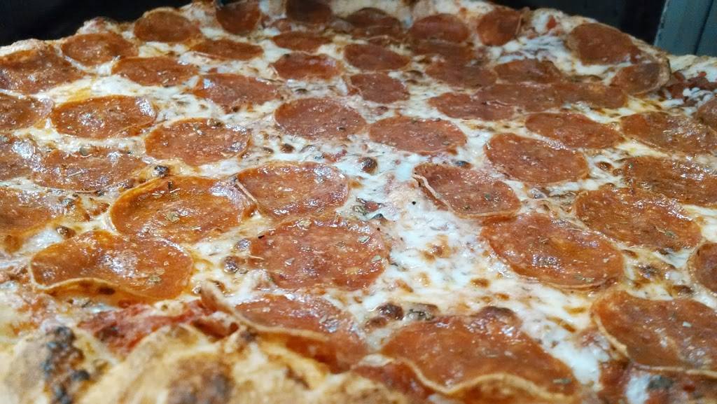 Dabesta Pizza | restaurant | 216 Thatcher St, Bangor, ME 04401, USA | 2074044545 OR +1 207-404-4545