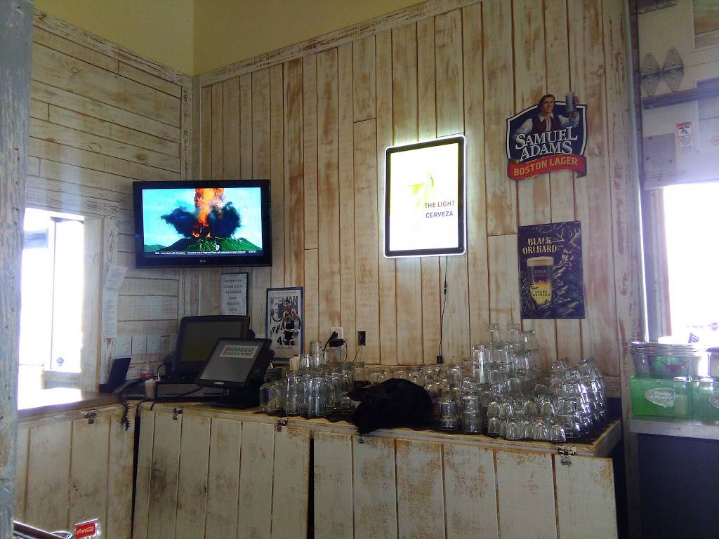 Hurricane Grill & Wings | restaurant | 2611 SE Military Dr Ste 108, San Antonio, TX 78223, USA | 2103334329 OR +1 210-333-4329