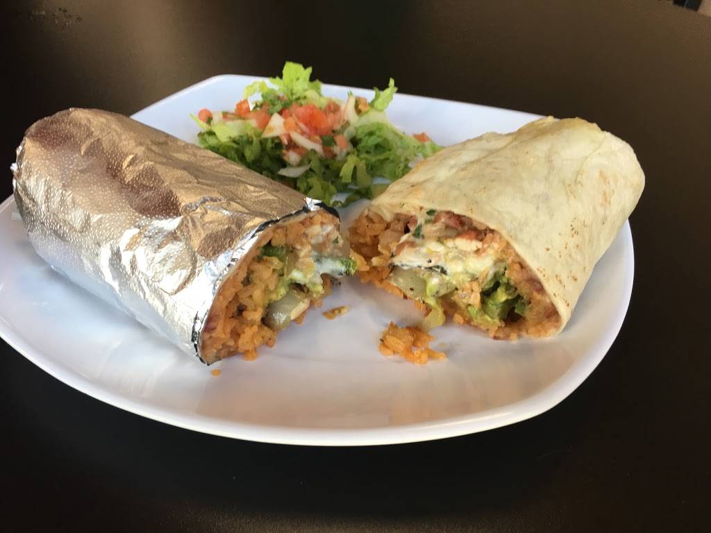 Taqueria El GYM | restaurant | 900 S 3rd St suite b, Renton, WA 98057, USA | 4252765579 OR +1 425-276-5579