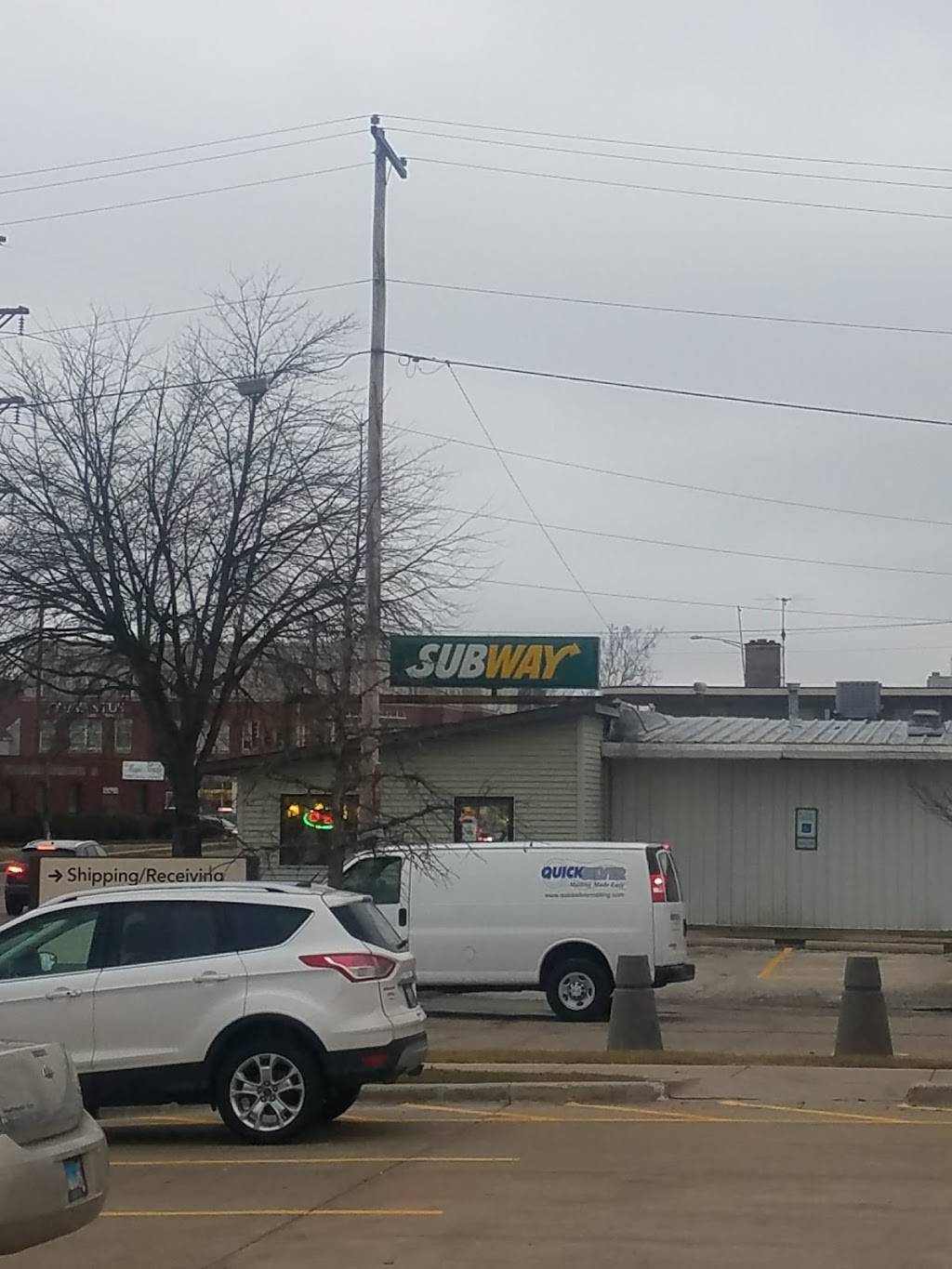 Subway | restaurant | 802 W University Ave, Urbana, IL 61801, USA | 2173671400 OR +1 217-367-1400