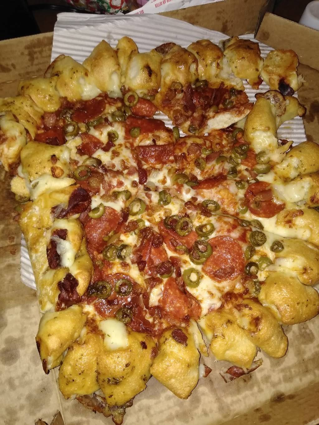 Pizza Hut | restaurant | 11 W E Dayton Yellow Springs Rd, Fairborn, OH 45324, USA | 9378787585 OR +1 937-878-7585