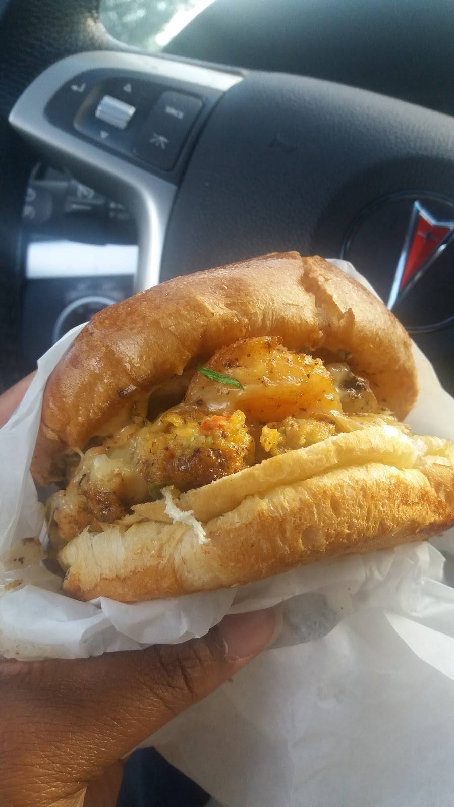 Great Lakes Burger Bar | restaurant | 12700 E Warren Ave, Detroit, MI 48215, USA | 3133320866 OR +1 313-332-0866