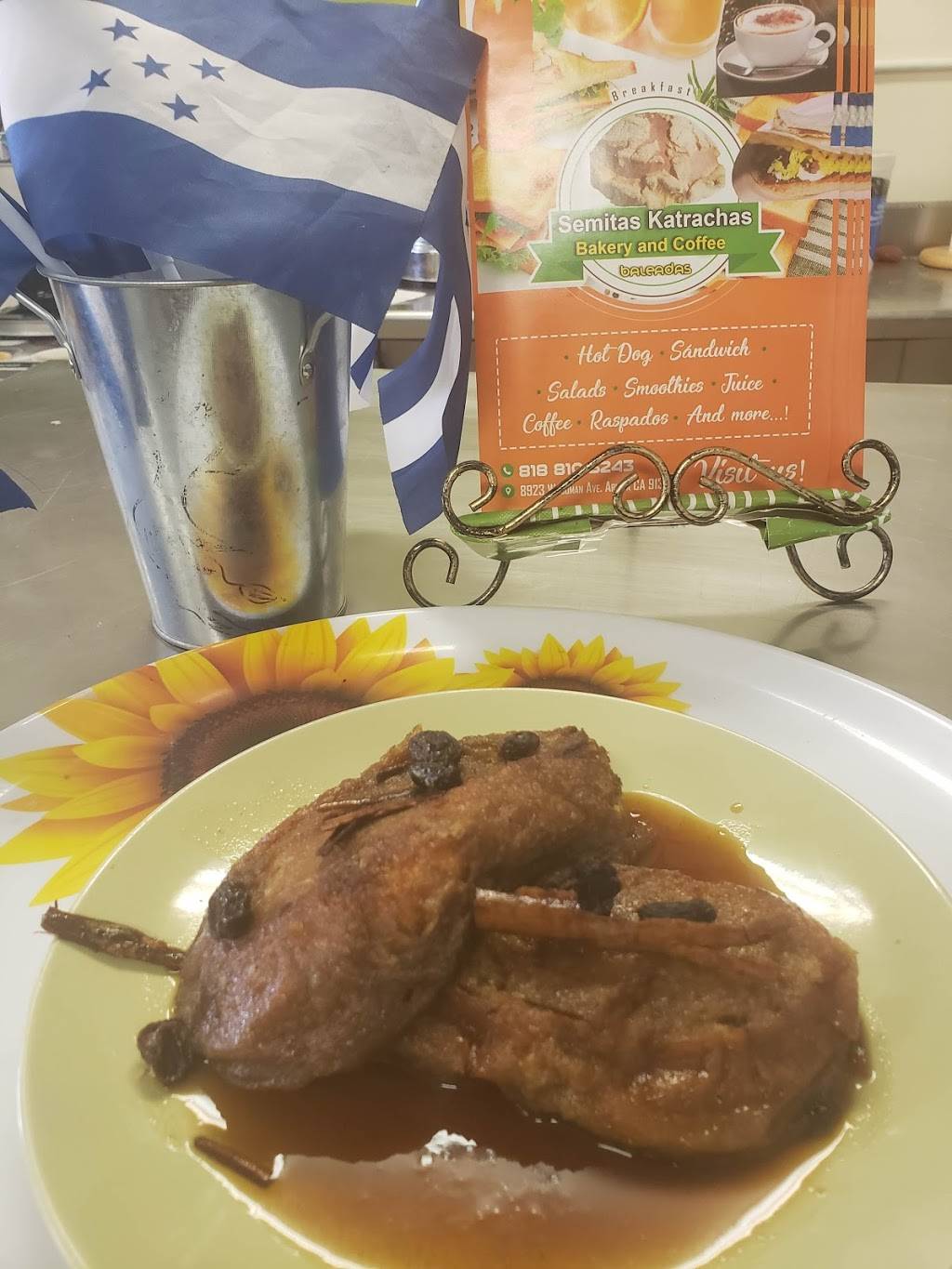 Semitas Katrachas | restaurant | 8923 Woodman Ave, Arleta, CA 91331, USA | 8188105243 OR +1 818-810-5243