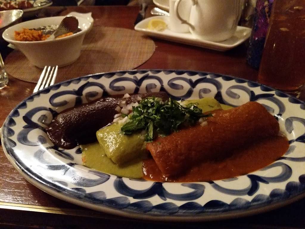 Rosa Mexicano | restaurant | 41 Murray Street, New York, NY 10007, USA | 2128492885 OR +1 212-849-2885