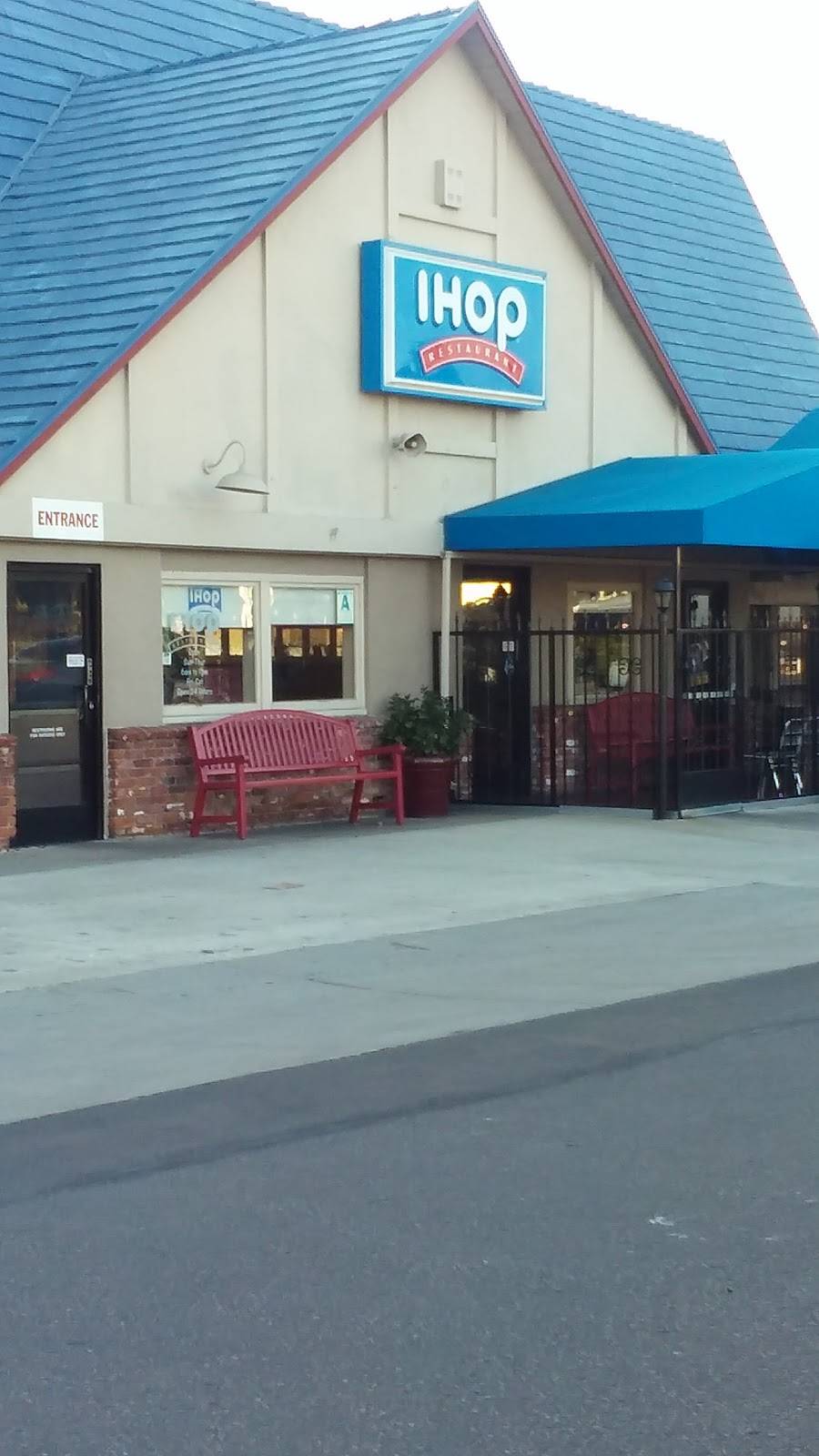 IHOP | restaurant | 6135 Balboa Ave, San Diego, CA 92111, USA | 8582774791 OR +1 858-277-4791