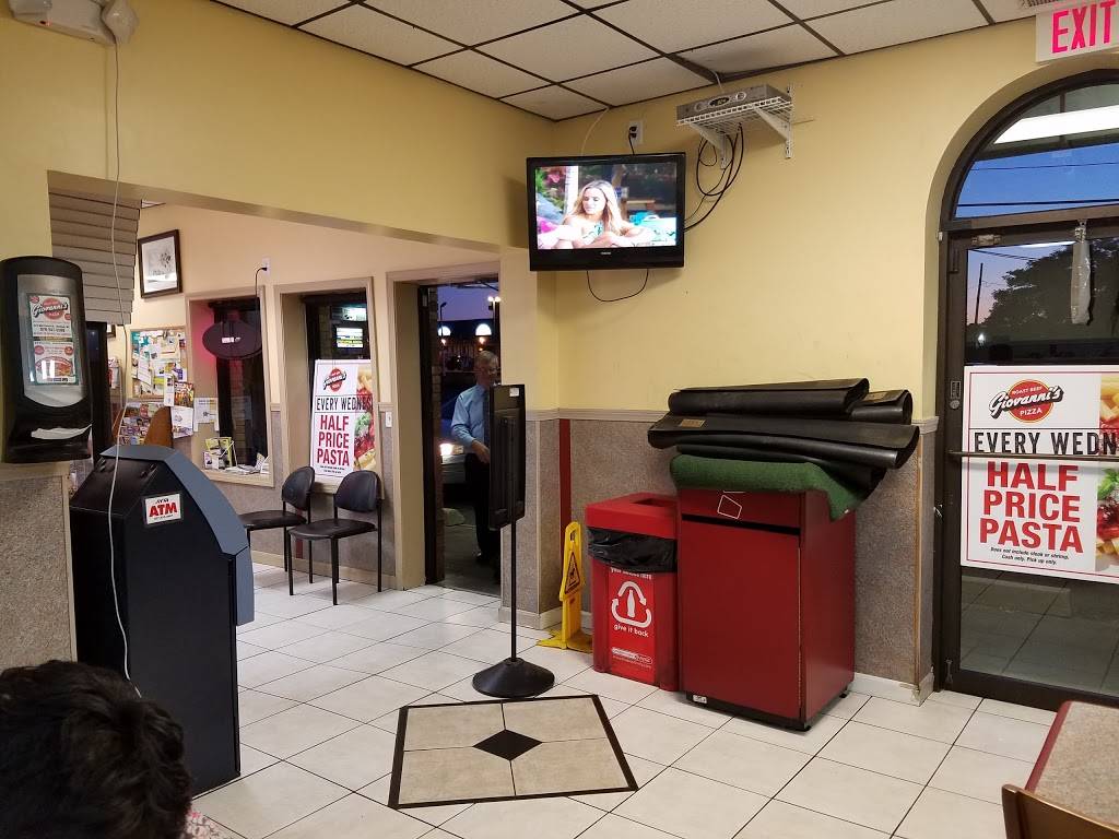 Giovannis Roast Beef and Pizza | restaurant | 127 Merrimack St, Methuen, MA 01844, USA | 9785575588 OR +1 978-557-5588